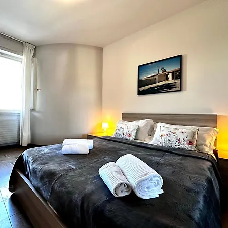 Blue Wave By The Sea Apartment *