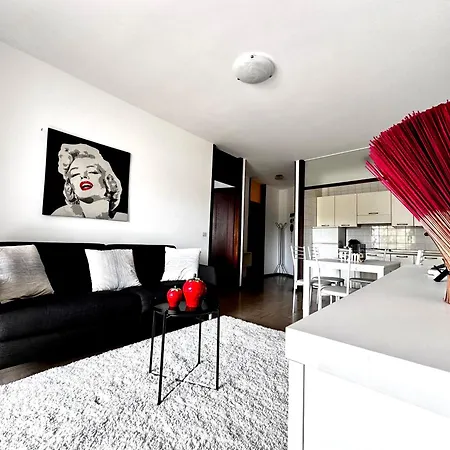 Blue Wave By The Sea Lignano Sabbiadoro